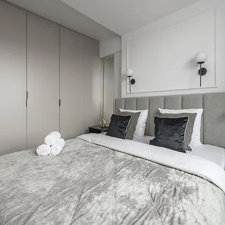 House In Saint-pabu Near Stunning Beaches Apartman *