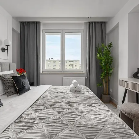 House In Saint-pabu Near Stunning Beaches